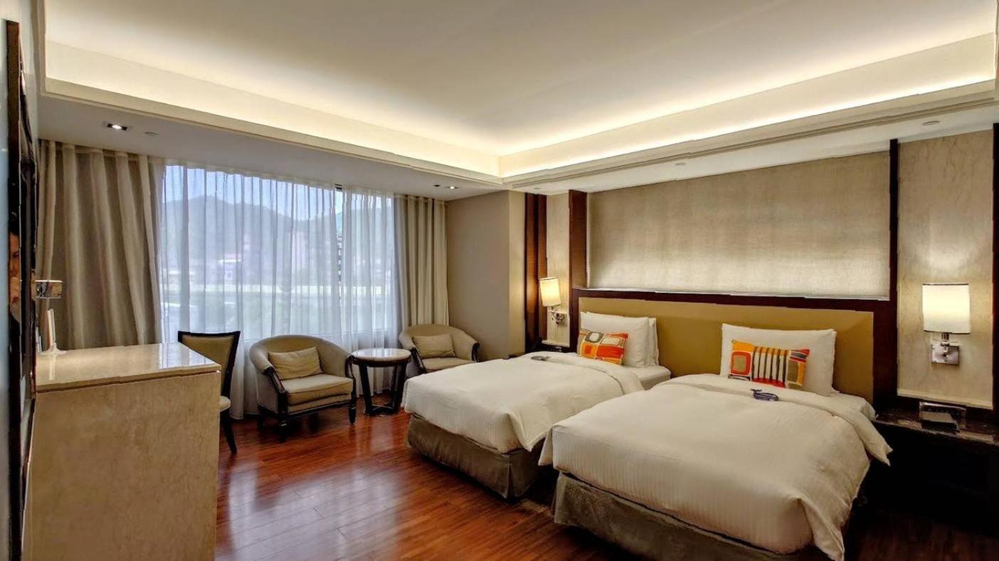 S Aura Hotel Tajpej Zewnętrze zdjęcie