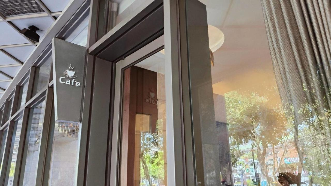 S Aura Hotel Tajpej Zewnętrze zdjęcie