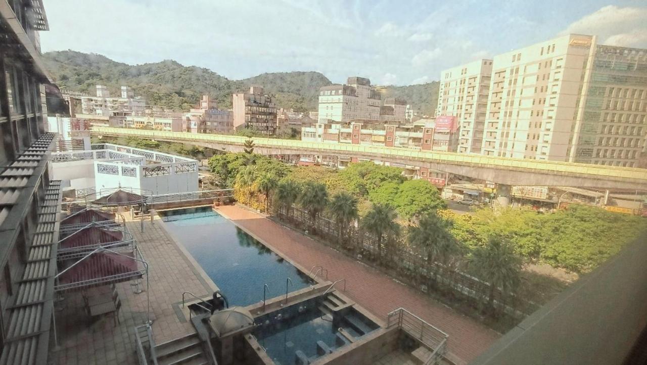 S Aura Hotel Tajpej Zewnętrze zdjęcie